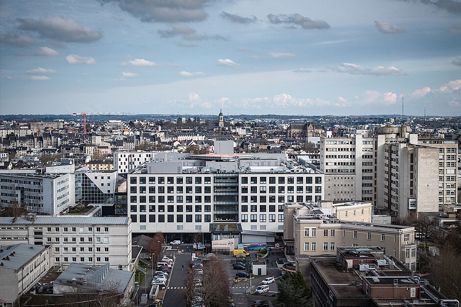  photo aérienne centre chirurgical et interventionnel - Agrandir l'image (fenêtre modale)